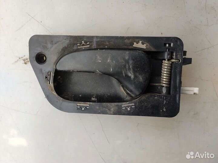 Ручка двери внутренняя Рено лагуна 1