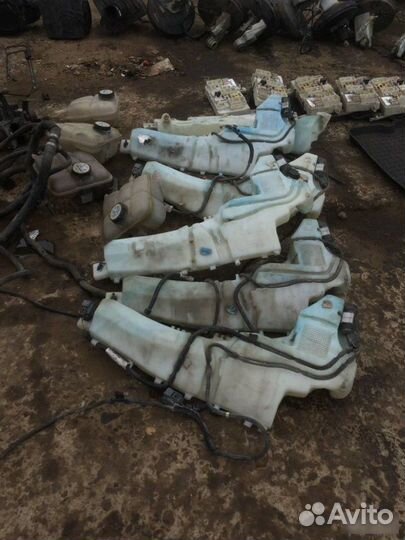 Бачок стеклоомывателя Ford Focus 2