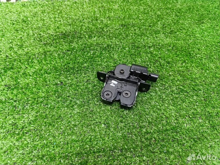 Замок багажника SMART Forfour W453 M281.920 2016