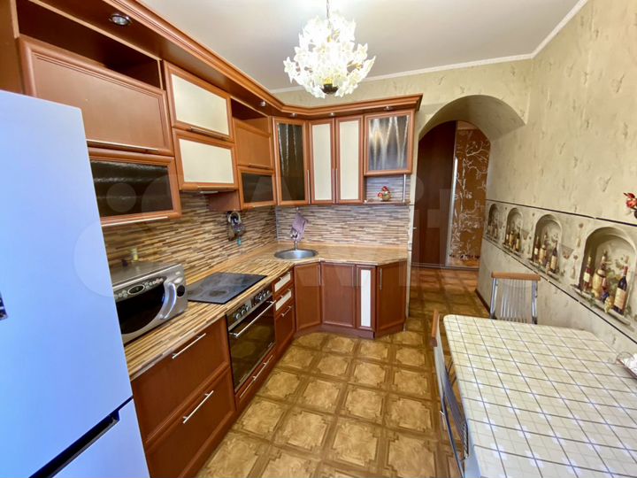 2-к. квартира, 70 м², 3/5 эт.