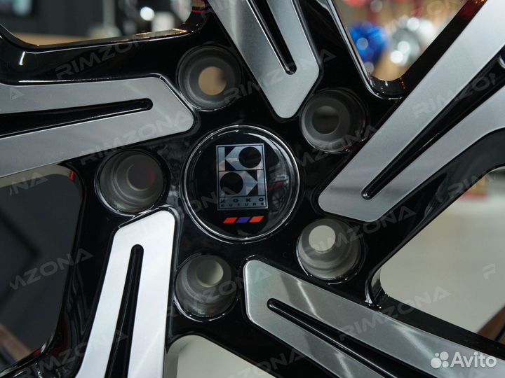 Литые диски R17 на Golf. Арт841