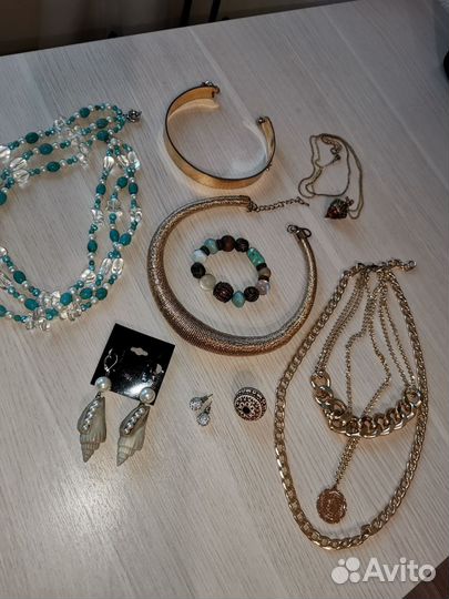 Бижутерия украшения разные