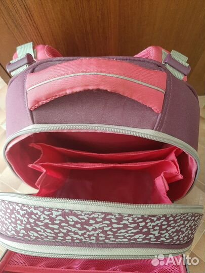 Рюкзак школьный с ортопедической спинкой