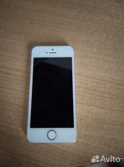 Продам iPhone 5с