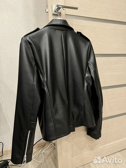 Женская куртка косуха из экокожи S (44)