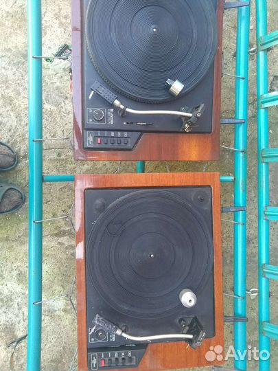 Проигрыватель винила на запчасти