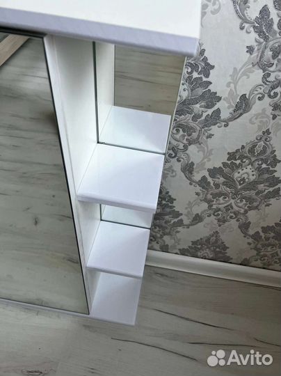 Зеркало для ванной новое