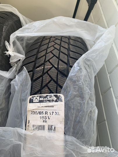 Matador MP 93 Nordicca 235/65 R17 103V