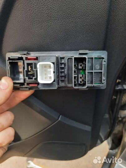 Блок управления зеркалами Geely GC6 2014г.mr479qn