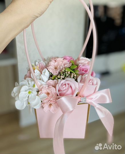 Букет цветы мыльные розы на 1 сентября