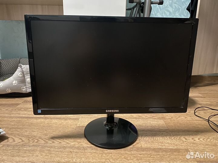 Монитор (samsung Is23c350)