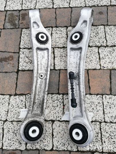 Рычаг передней подвески нижний Audi Q7 Q8 2019