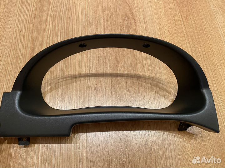 Пластик щитка приборов приора 2