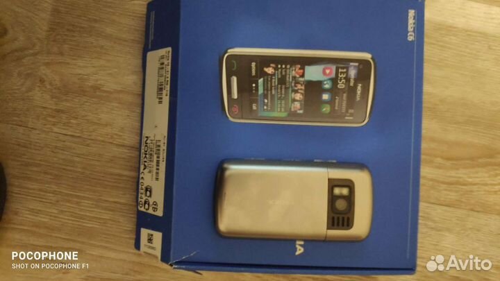 Nokia C6-01