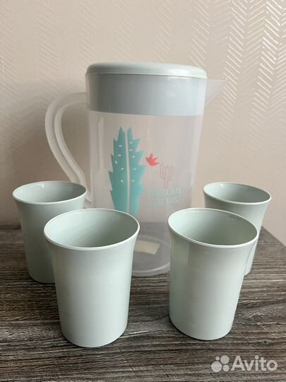 Кувшин со стаканами (пластик)