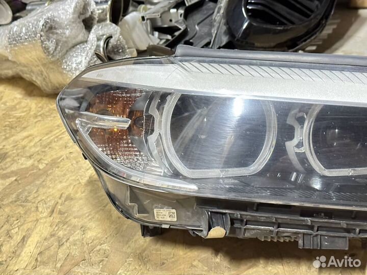 Правая фара BMW G30 LED Б/у оригинал