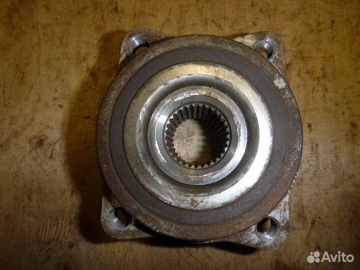 Ступица передняя mercedes benz GL-class X166 2012