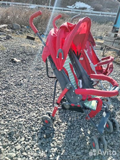 Прогулочная коляска