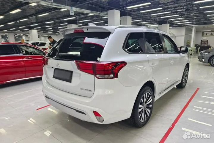 Mitsubishi Outlander 2.0 CVT, 2021, 25 000 км