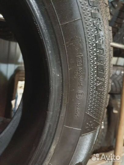 Goodyear UltraGrip 500 215/60 R16