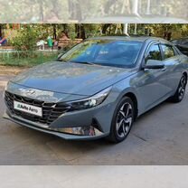 Hyundai Elantra 2.0 AT, 2022, 28 300 км, с пробегом, цена 2 670 000 руб.