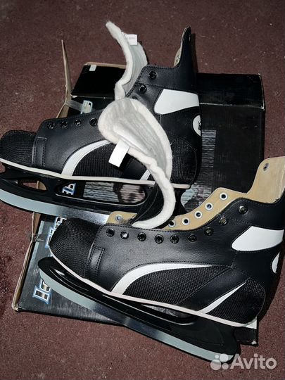 Коньки хоккейные 45 размер