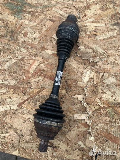 Привод передний левый Volkswagen Jetta 5 1.4 CAX