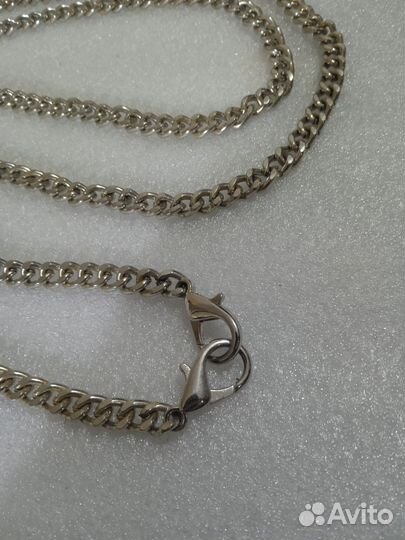 Цепь метр 20 с двумя карабинами