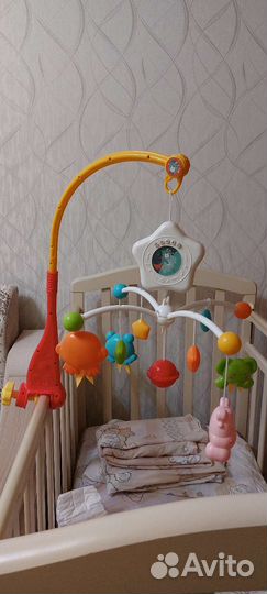 Мобиль на детскую кроватку