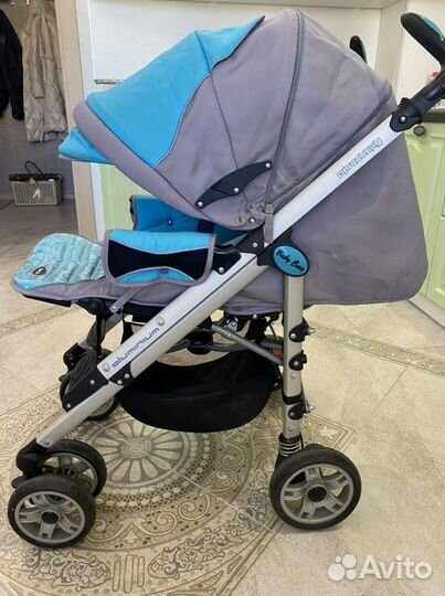 Прогулочная коляска трость