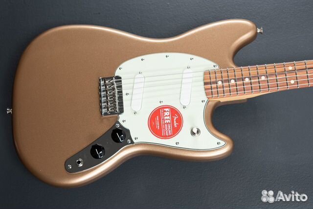 Fender Player Offset Mustang