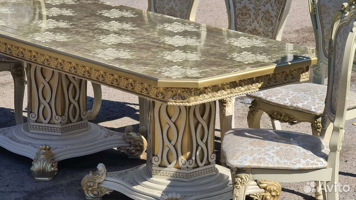 Стулья и столы