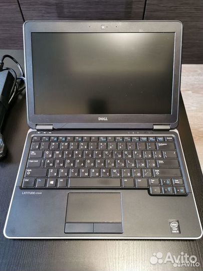 Ноутбук dell e7240 под ремонт или на запчасти