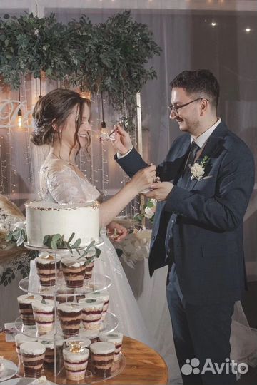 Акриловая подставка для капкейков и торта