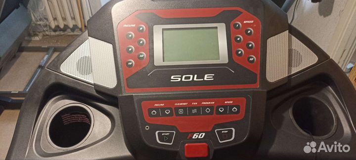 Беговая дорожка sole fitness F60