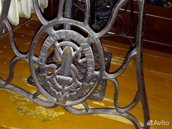 Швейная машина Singer