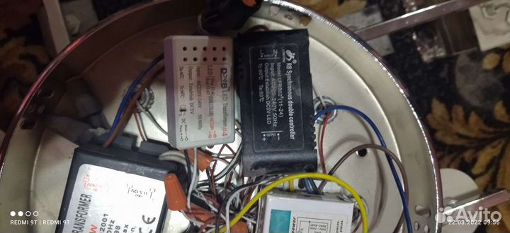 Люстра потолочная светодиодная не включается