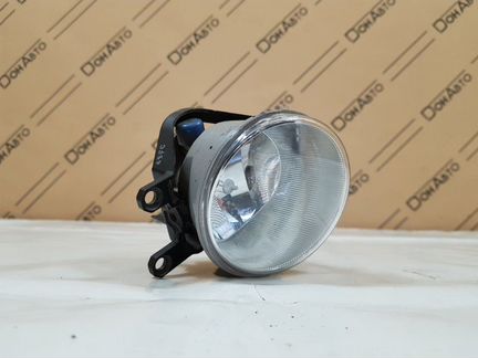 Фара противотуманная правая Toyota Rav4 40