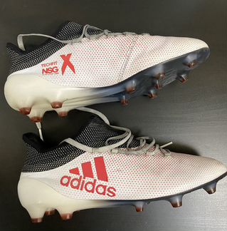 Футбольные бутсы «Adidas X»