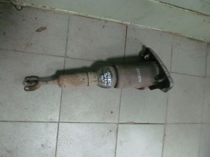 Стойка передняя audi A6 allroad C5 бу