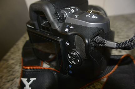 Sony A380 зеркальный фотоаппарат