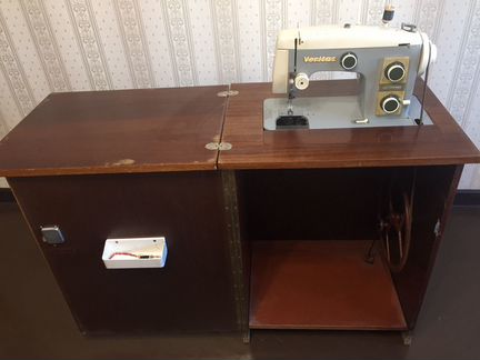 Швейная машина Veritas