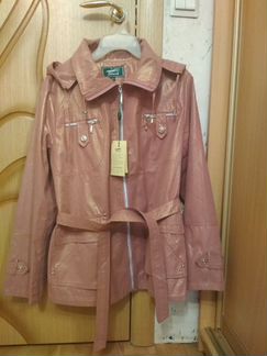 Ветровка женская