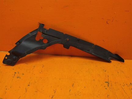 Пыльник двери правый Jeep Grand Cherokee WK2