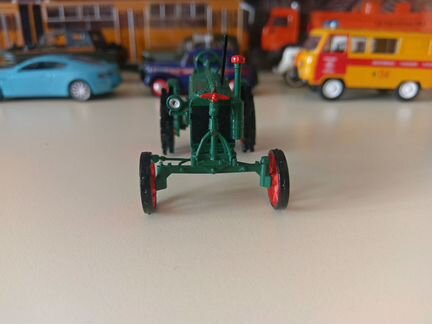 Трактор №4 Втз Универсал 1/43 Hachette collection