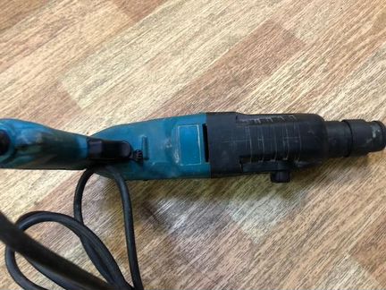 Перфоратор сетевой Makita HR2450 (2.7 Дж)