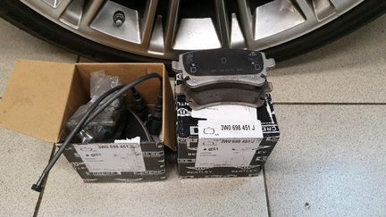 Бентли колодки задние оригинал Bentley