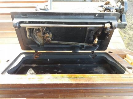 Швейная машинка