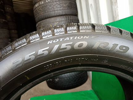 255/50R19 Pirelli Ice pzero RFT зимние шипованые