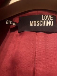 Пальто moschino
